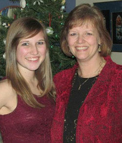 A photo of Julie Bryant of Noel-Levitz and her daughter Kylie.